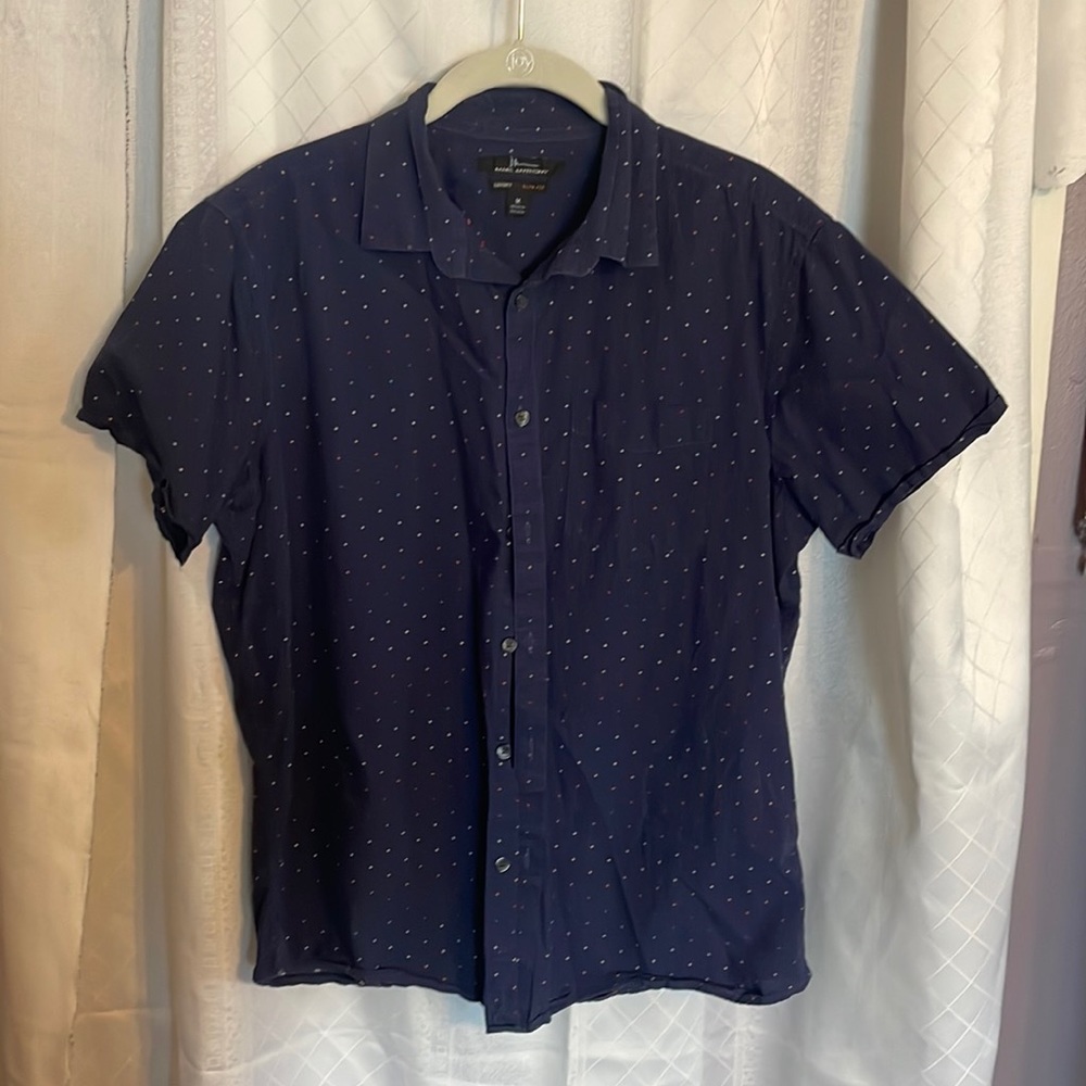 Marc Anthony men’s slim fit size medium blue button down shirt with colored dots